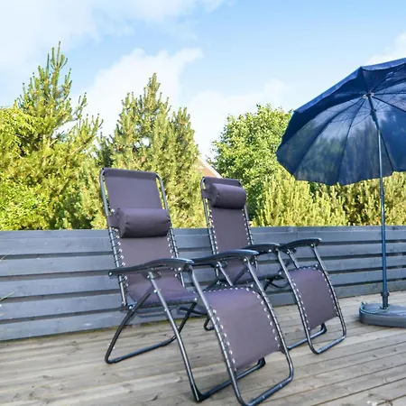 Two-bedroom In * Hovborg